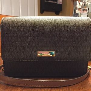 Brand new Michael Kors Crossbody